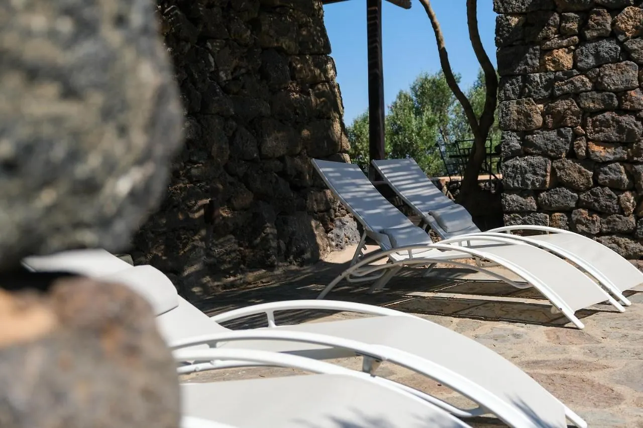 Bed & Breakfast Dammusi Al-Qubba Wellness & Resort Campobello