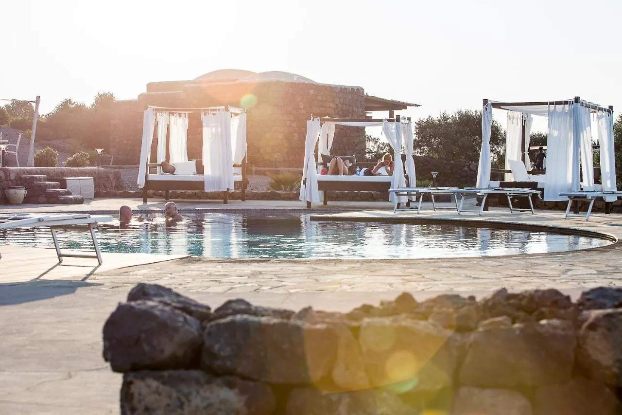 Dammusi Al-Qubba Wellness & Resort Campobello 4*,  Italy